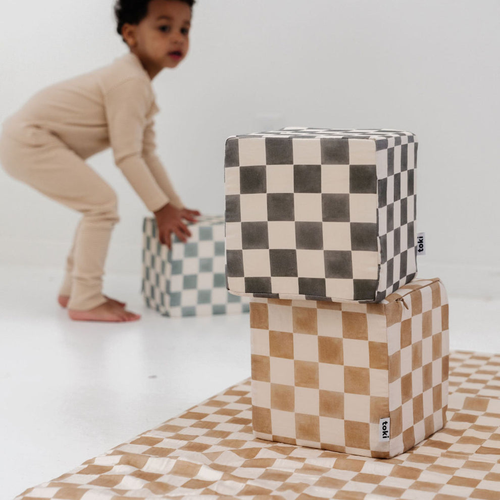 Checker Pepper Play Cube Cover